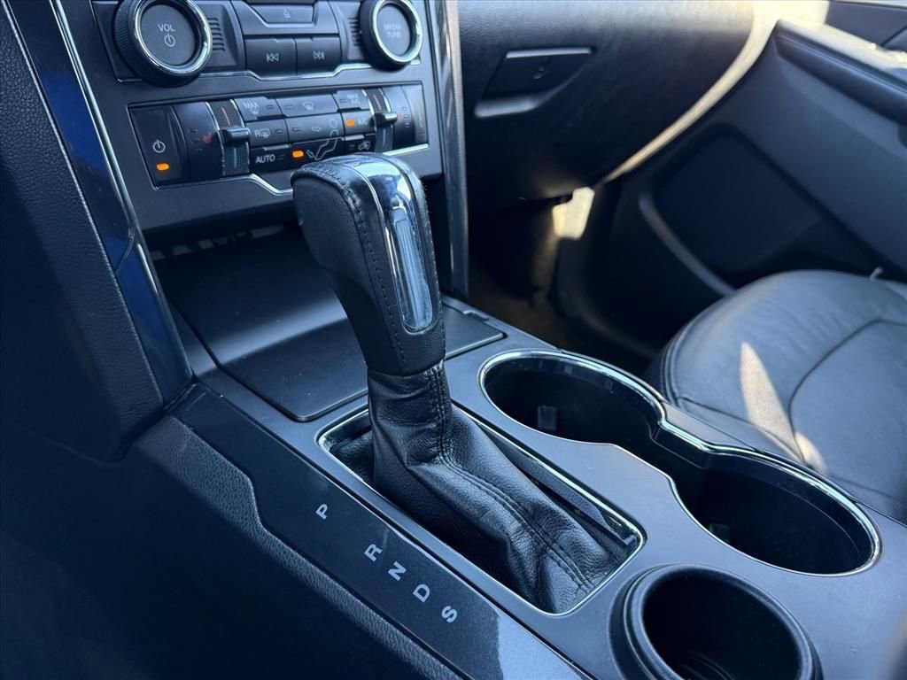 Used 2017 Ford Explorer XLT image 14