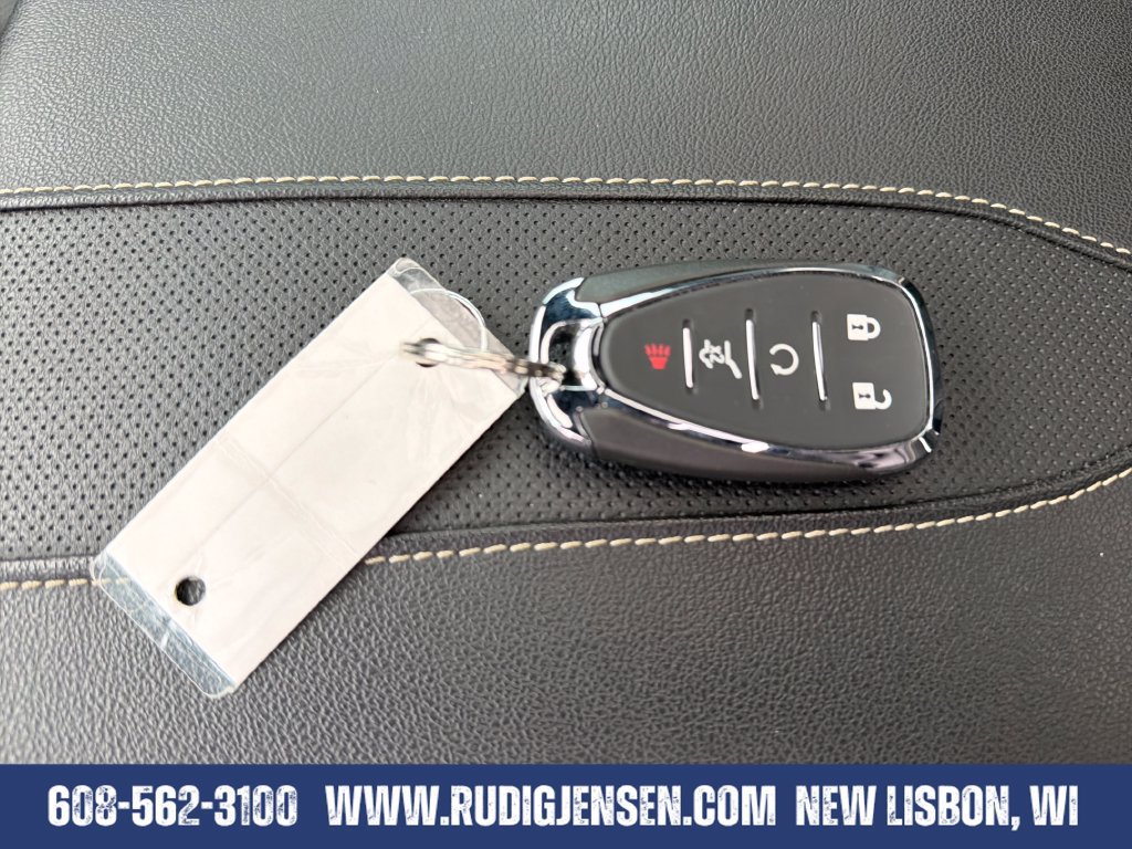 Used 2023 Chevrolet Traverse Premier AWD/4WD image 29