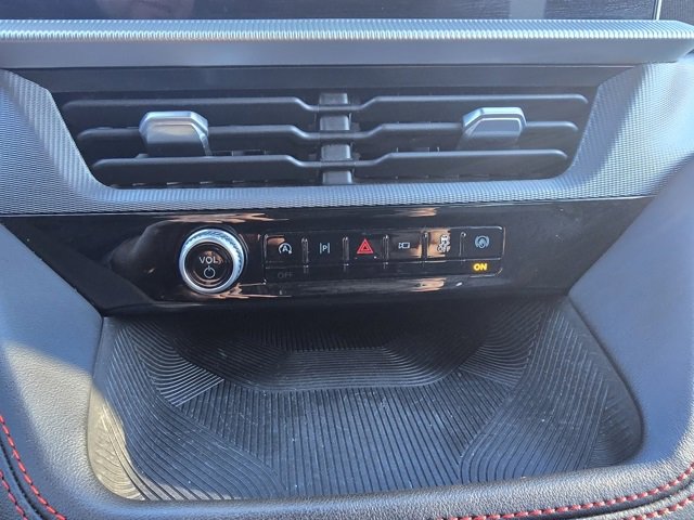 Used 2025 Ford Explorer ST-Line w/ ST-Line Street Pack image 20