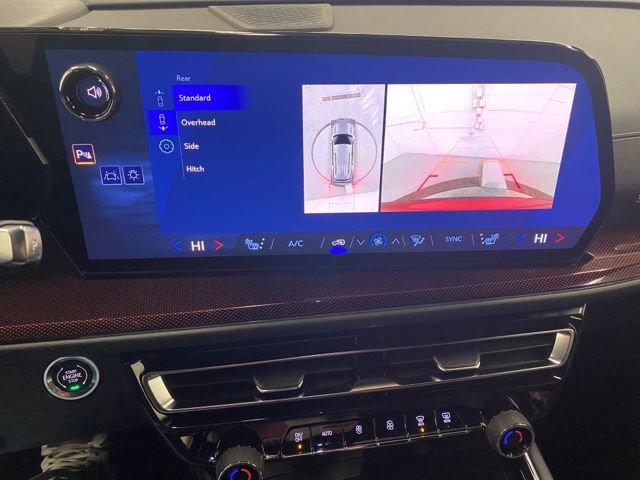 New 2026 Chevrolet Traverse Z71 w/ Enhanced Driving Package image 12