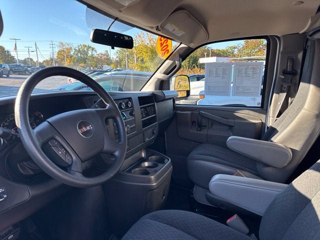 Used 2025 GMC Savana 2500 w/ Driver Convenience Package RWD image 10