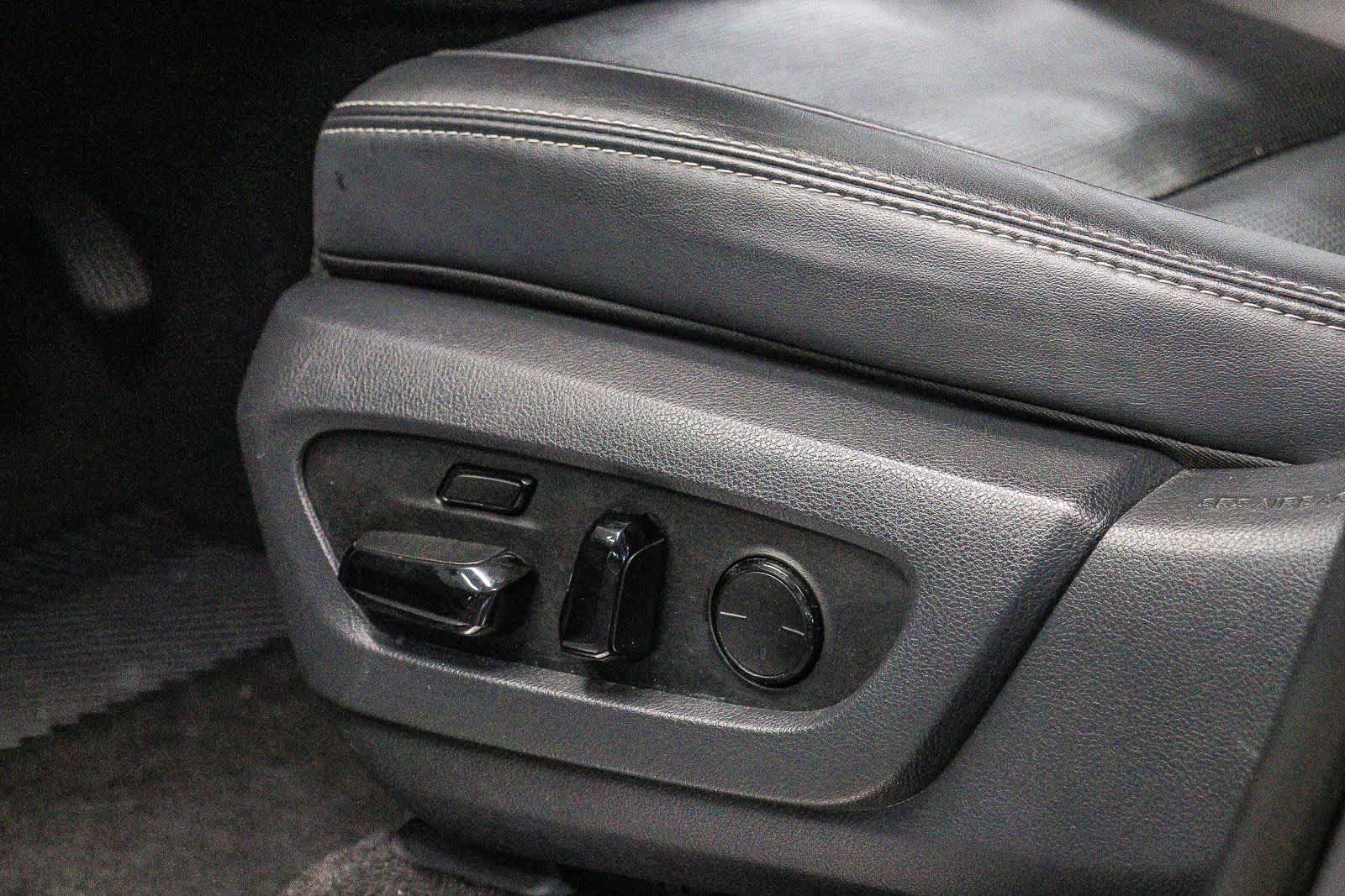 Used 2024 Lexus GX 550 w/ Cold Area Package AWD/4WD image 22