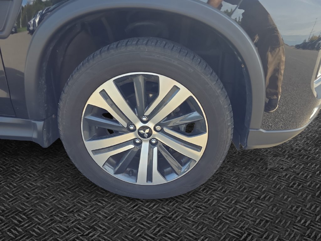 Used 2022 Mitsubishi Outlander Sport ES AWD/4WD image 11