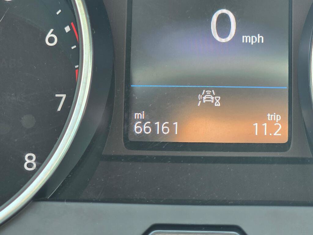 Used 2021 Volkswagen Tiguan SE FWD image 31