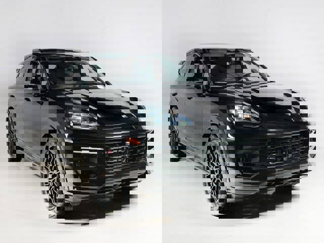 New 2026 Porsche Cayenne GTS image 7