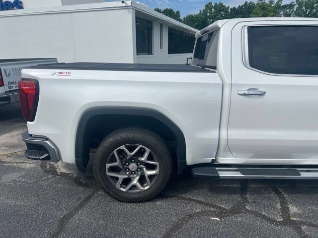 Certified 2022 GMC Sierra 1500 SLT w/ SLT Premium Plus Package AWD/4WD image 4