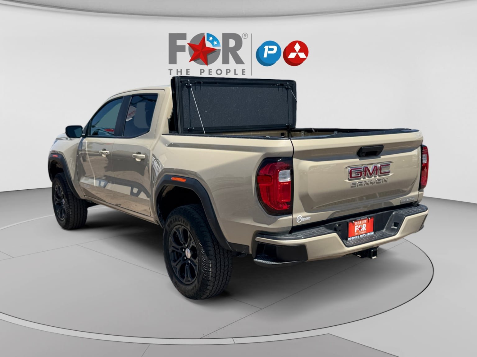 Used 2024 GMC Canyon Elevation w/ Trailering Package RWD image 3