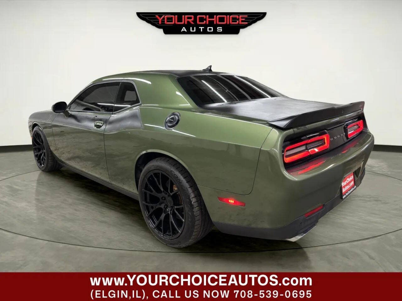 Used 2020 Dodge Challenger R/T Scat Pack w/ T/A Package RWD image 4