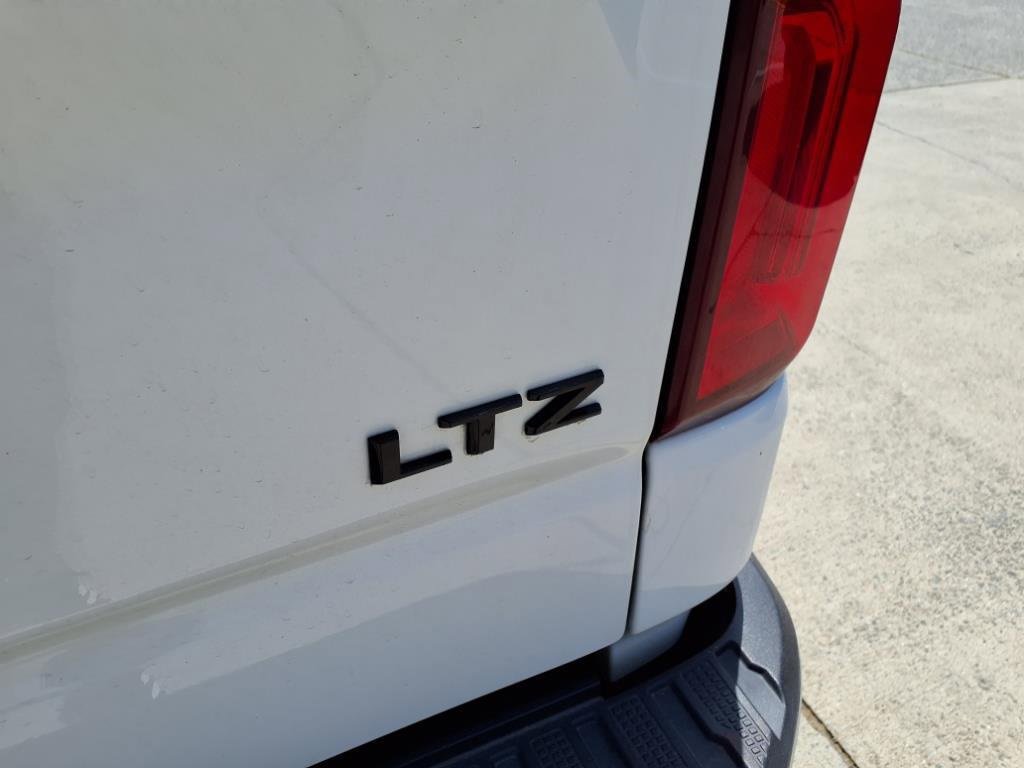 Used 2021 Chevrolet Silverado 1500 LTZ w/ LTZ Premium Package image 5