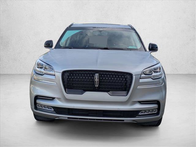 Used 2023 Lincoln Aviator Reserve w/ Equipment Group 201A AWD/4WD image 2
