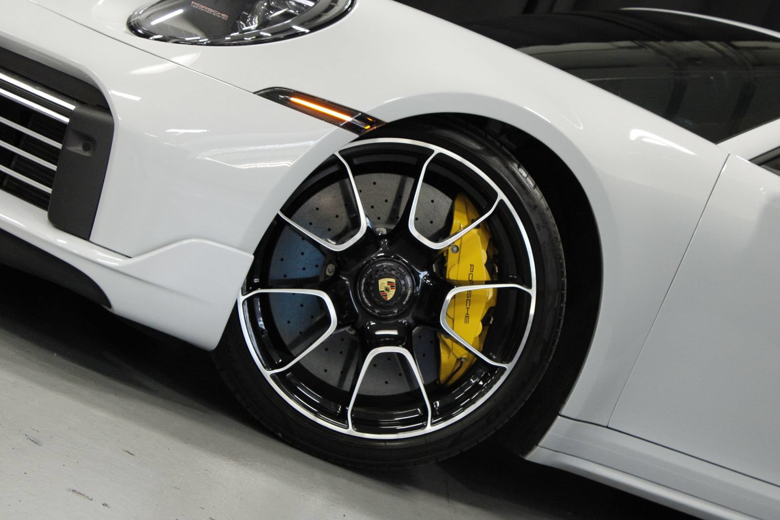 Certified 2024 Porsche 911 Turbo S AWD/4WD image 19