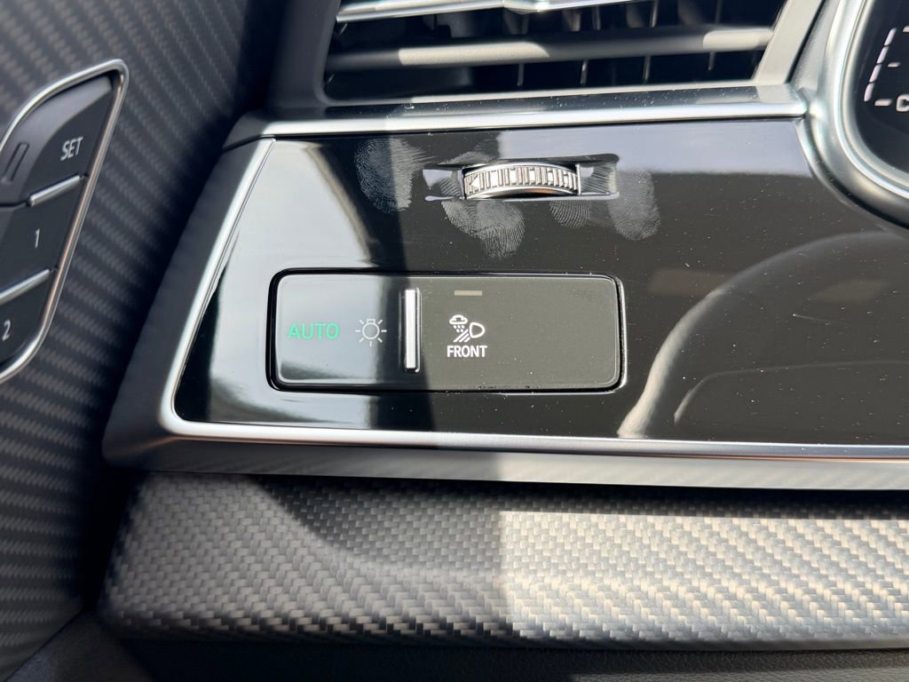 Used 2025 Audi RS Q8 performance AWD/4WD image 41