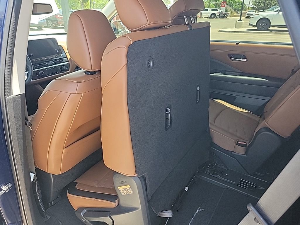 Used 2022 Nissan Pathfinder Platinum w/ Cargo Package FWD image 39