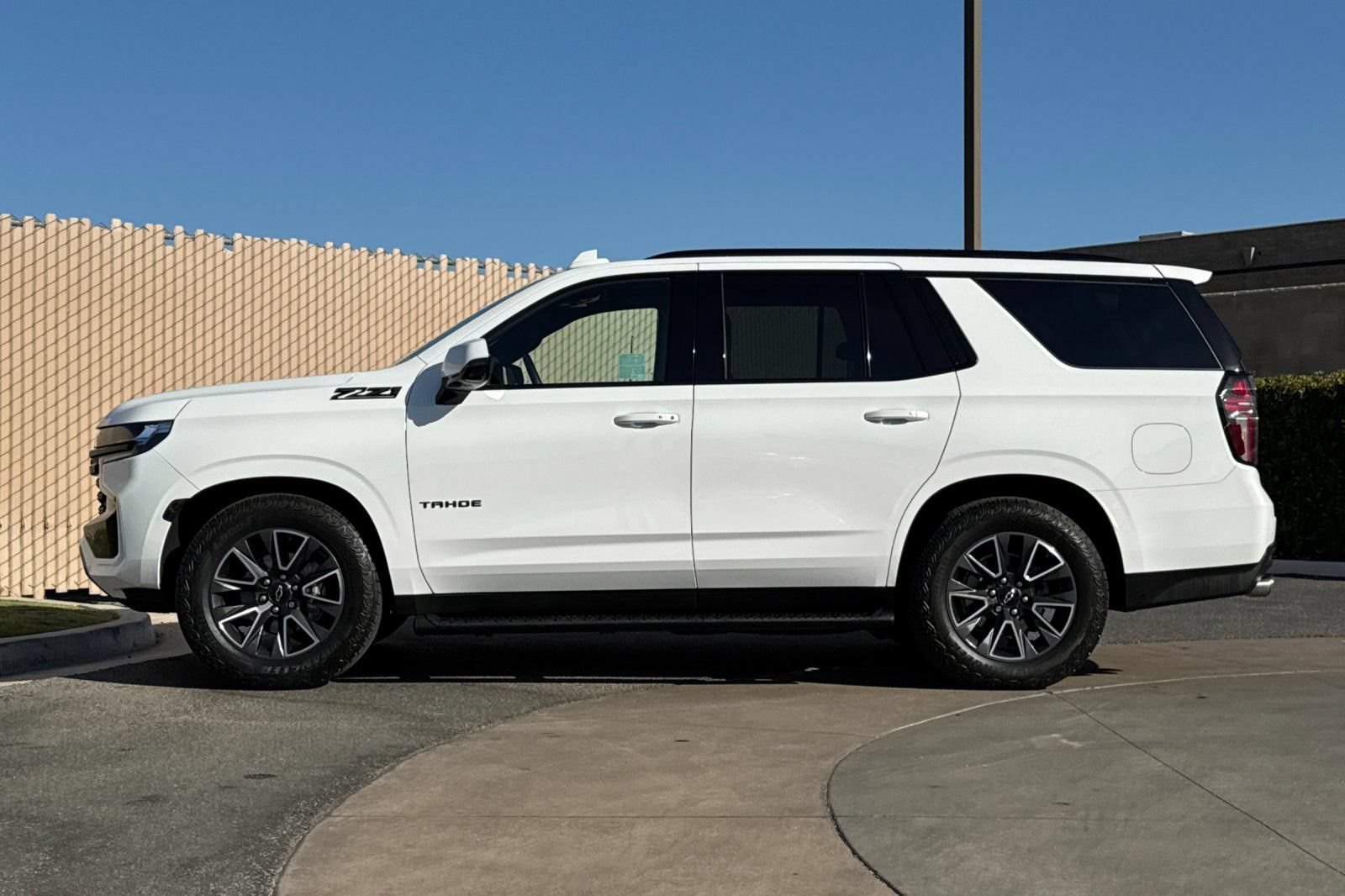 Certified 2023 Chevrolet Tahoe Z71 w/ Z71 Off-Road Package AWD/4WD image 7