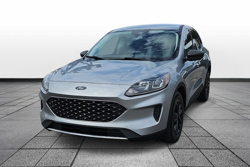 Used 2022 Ford Escape SE w/ Convenience Package