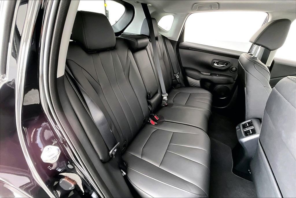 Certified 2025 Acura ADX FWD image 34