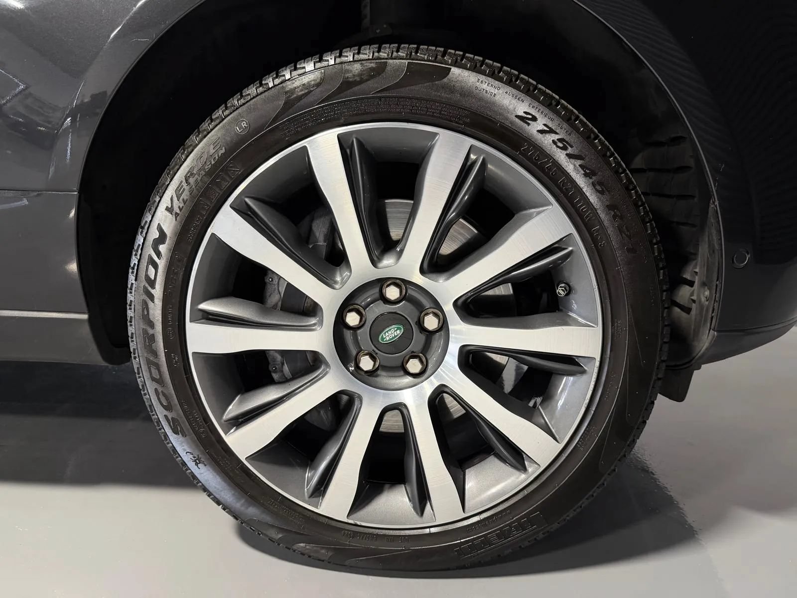Used 2014 Land Rover Range Rover Autobiography AWD/4WD image 8
