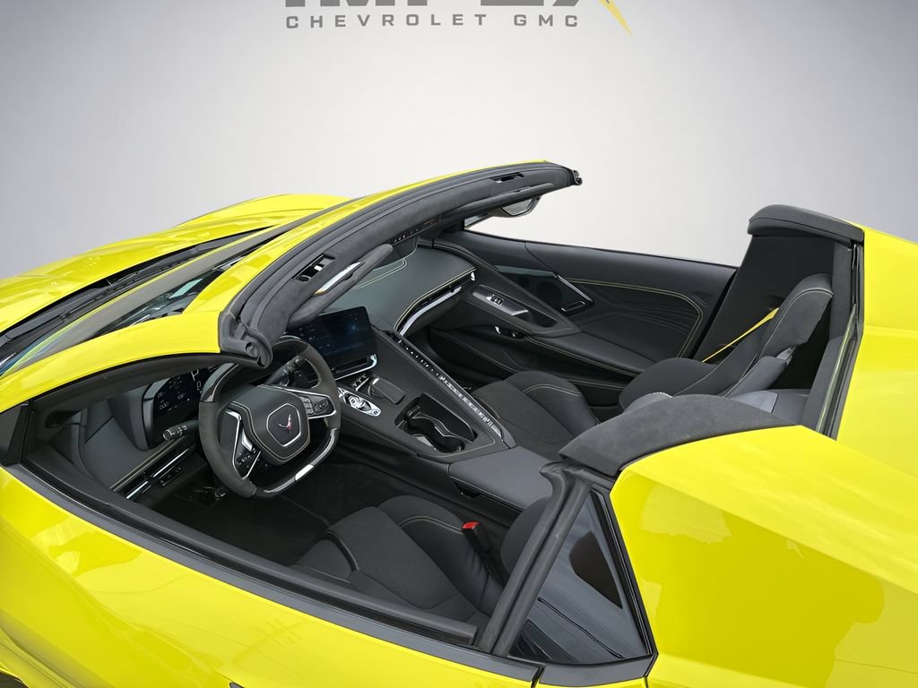 Used 2024 Chevrolet Corvette Z06 w/ Stealth Interior Trim Package RWD image 30