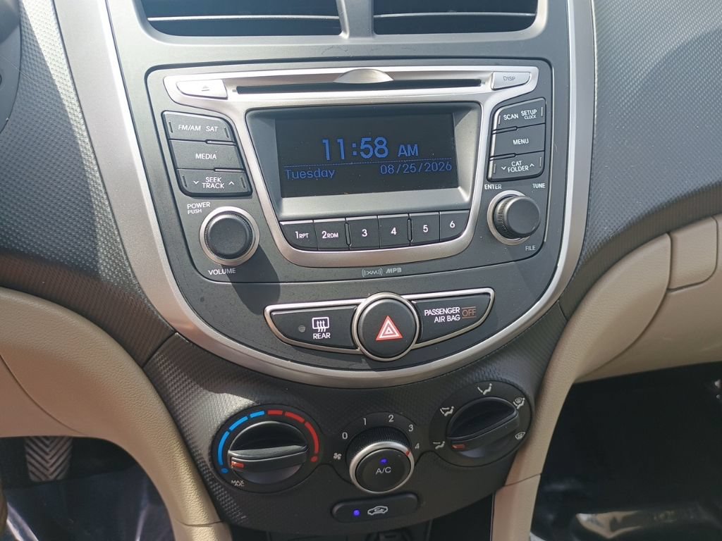 Used 2016 Hyundai Accent SE FWD image 26