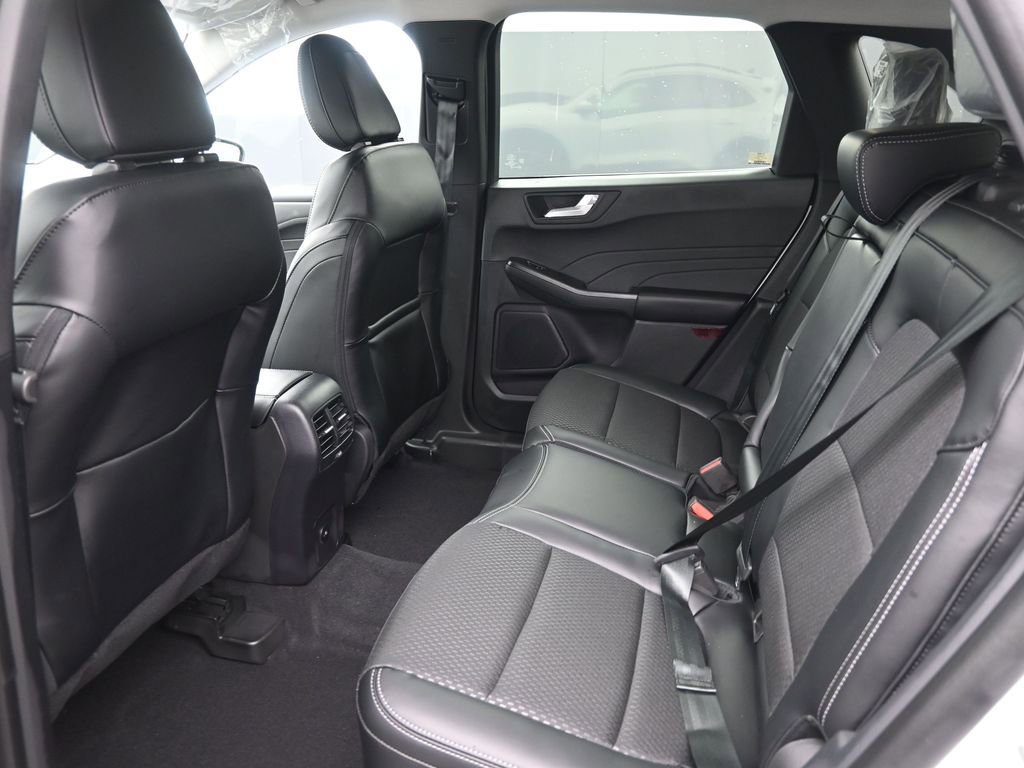 New 2026 Ford Escape SE FWD image 33