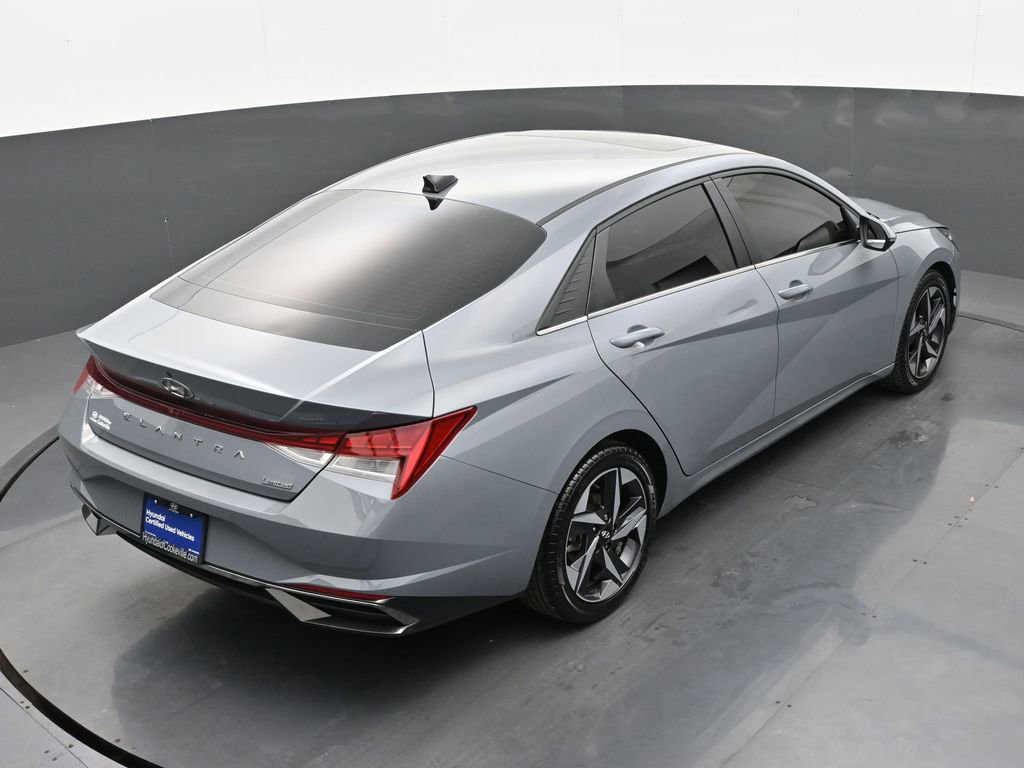 Certified 2021 Hyundai Elantra Limited image 34