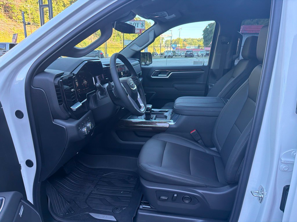 New 2026 GMC Sierra 1500 Elevation w/ Elevation Premium Package AWD/4WD image 9