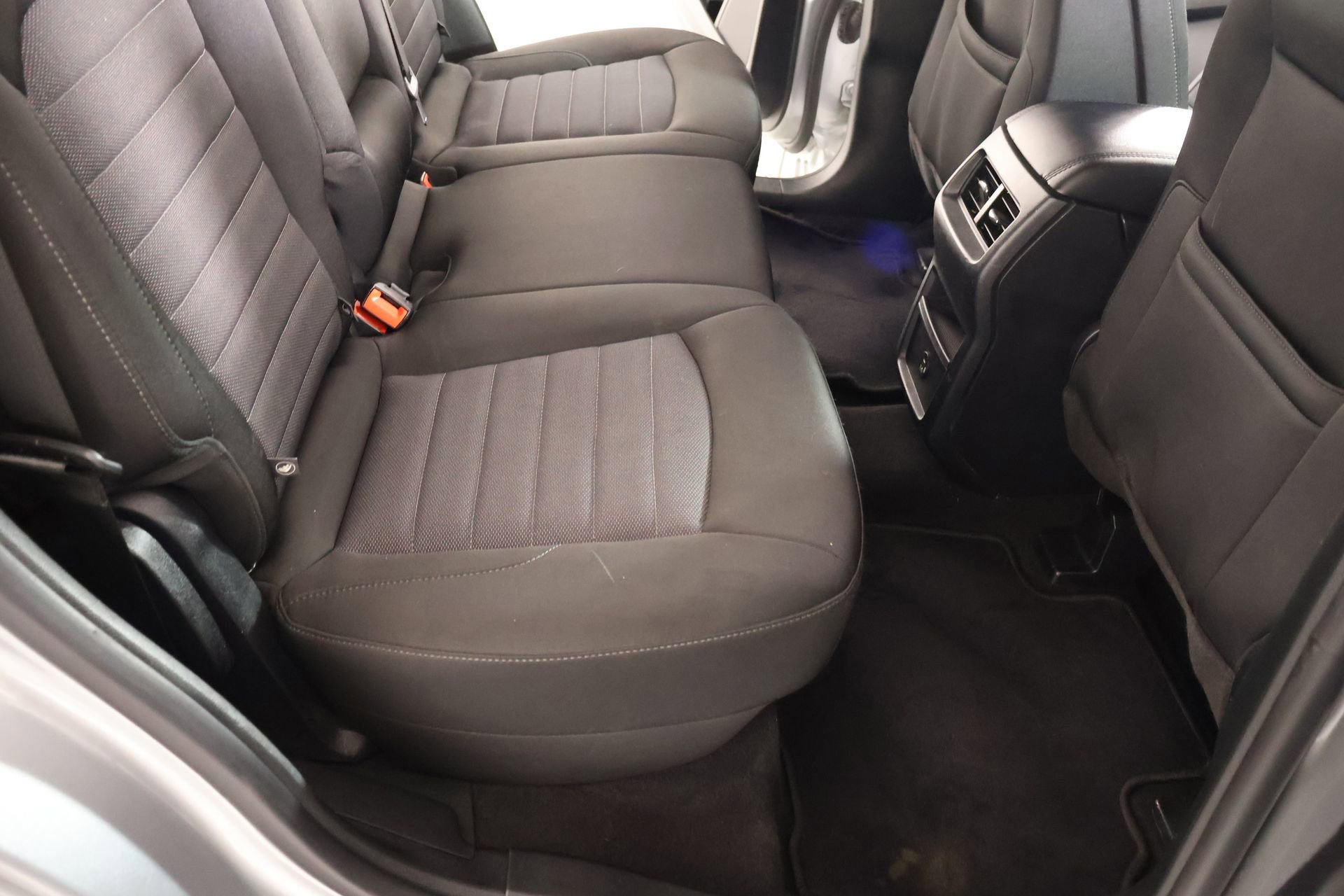 Used 2022 Ford Edge SE image 13