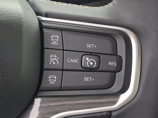 Used 2022 Jeep Wagoneer Series II AWD/4WD image 22