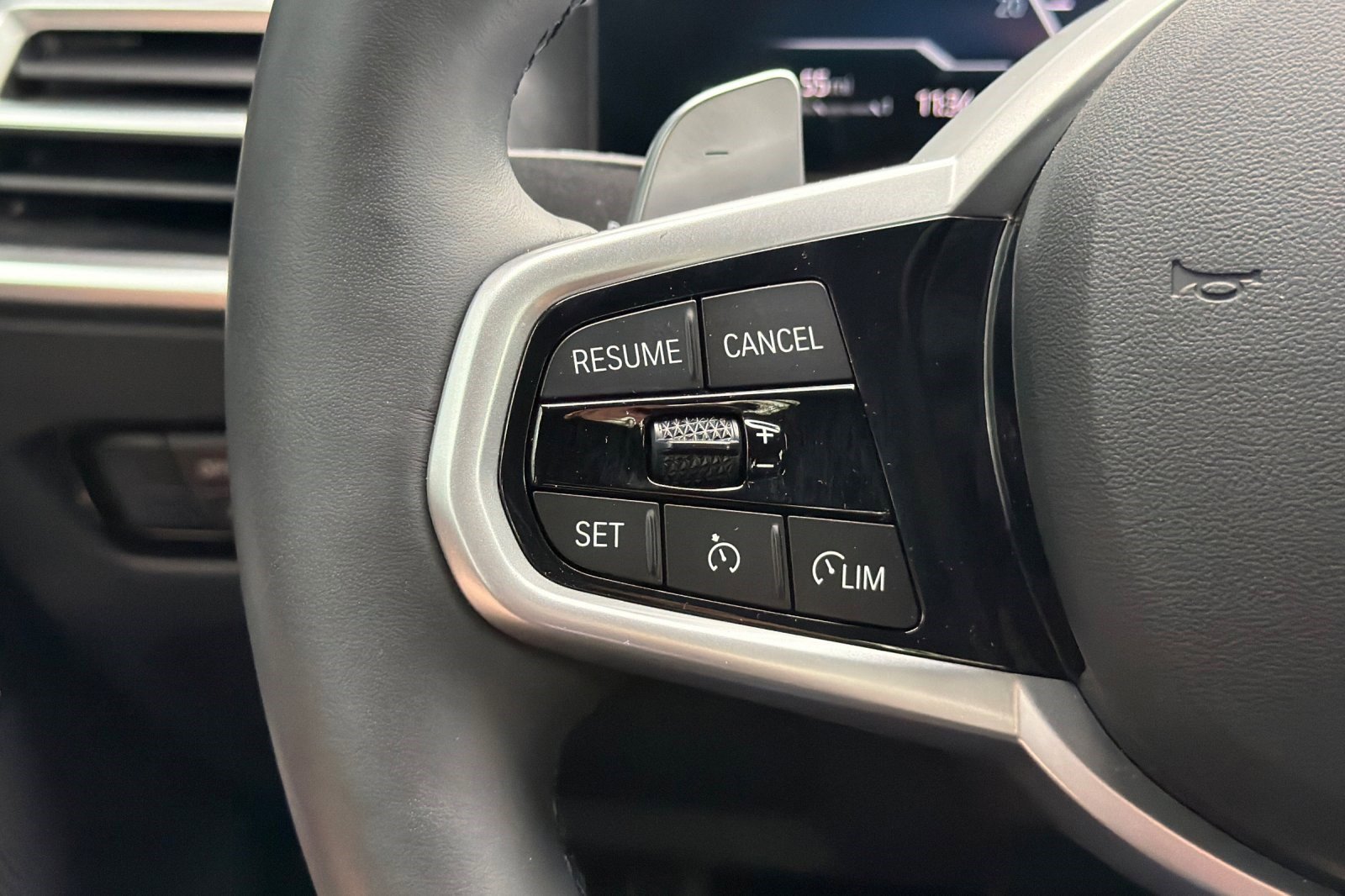 Used 2026 BMW 330i Sedan w/ M Sport Package image 30