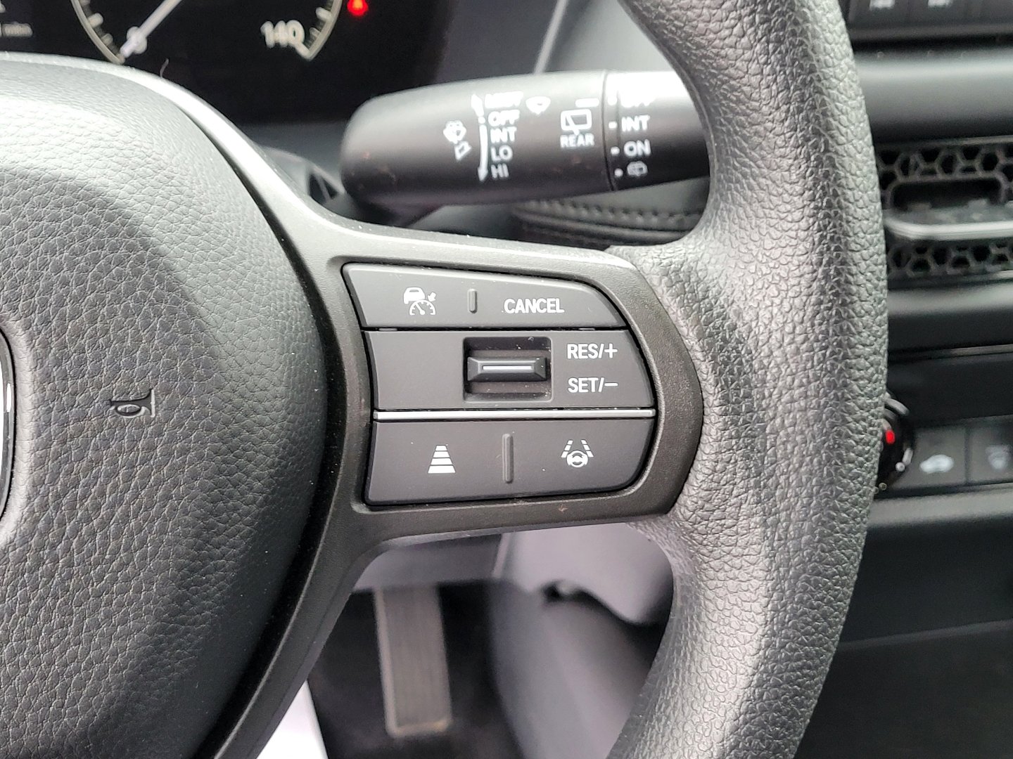 Certified 2025 Honda HR-V LX image 23