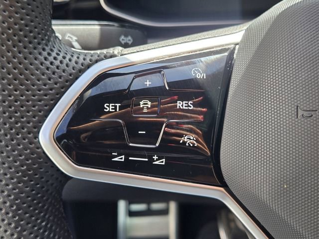 Certified 2025 Volkswagen Jetta GLI Autobahn image 25