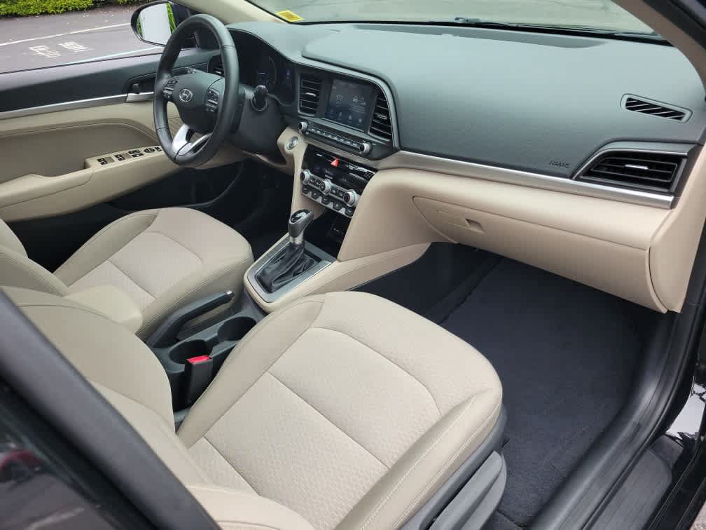 Used 2020 Hyundai Elantra Value Edition w/ Cargo Package (C1) FWD image 25