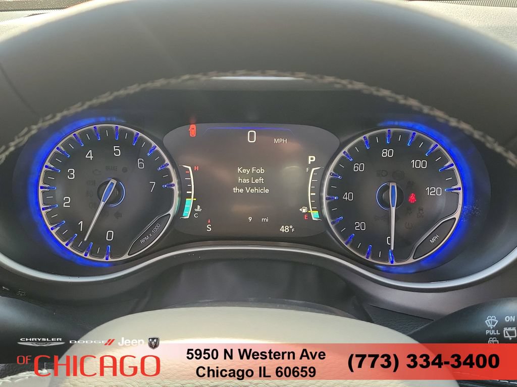 New 2026 Chrysler Pacifica Select AWD/4WD image 23