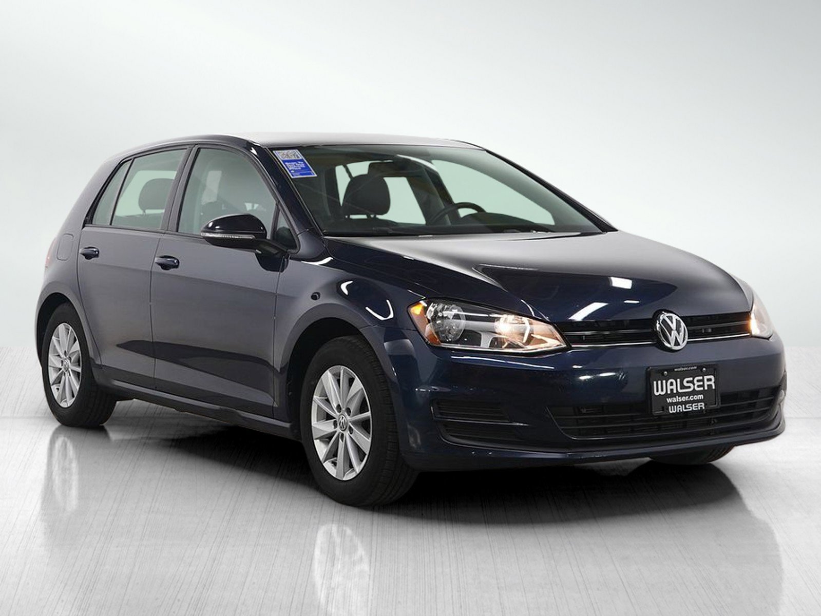 Used 2015 Volkswagen Golf SE image 7