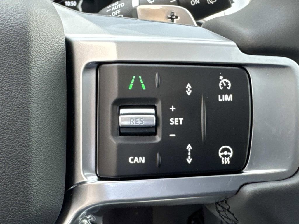 New 2026 Land Rover Discovery Limited Edition image 29