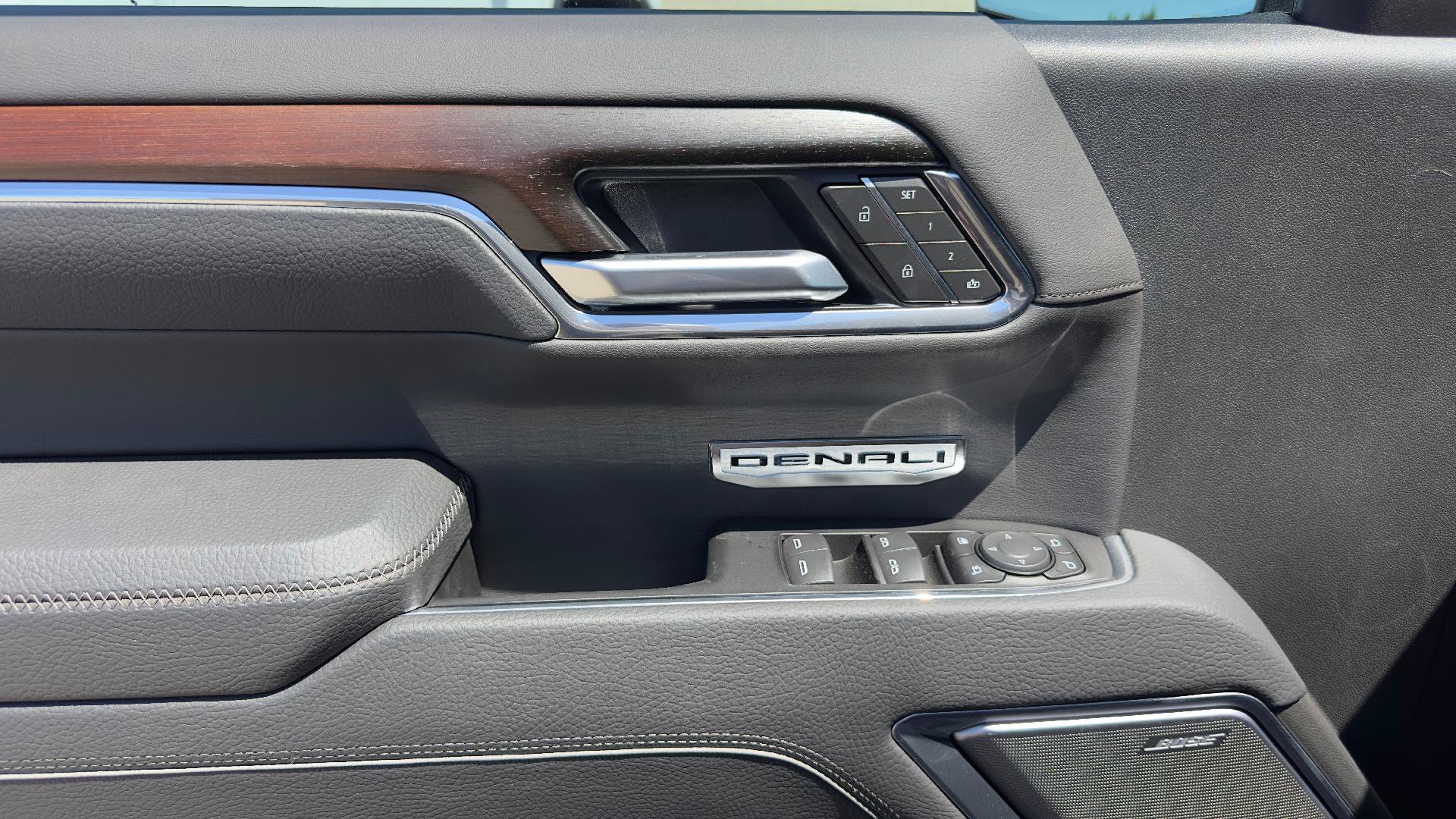 New 2026 GMC Sierra 1500 Denali w/ Denali Reserve Package AWD/4WD image 15