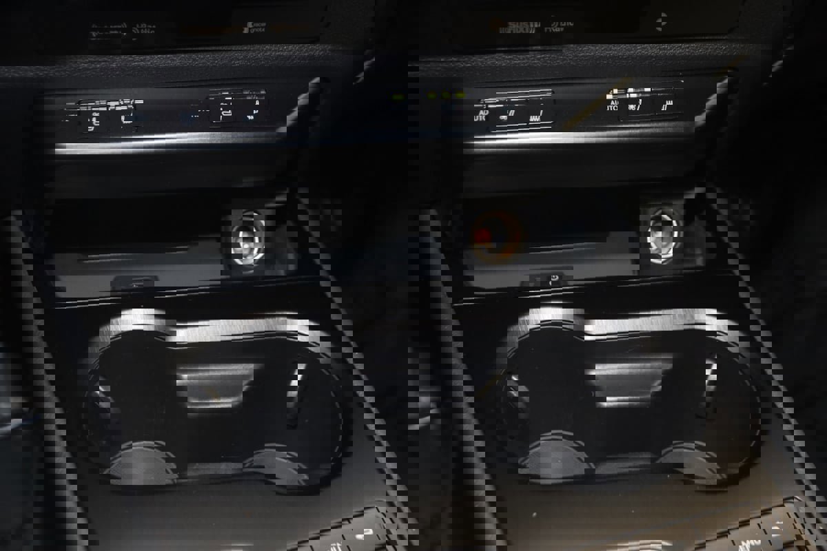 Used 2020 Lexus UX 250h F Sport image 27