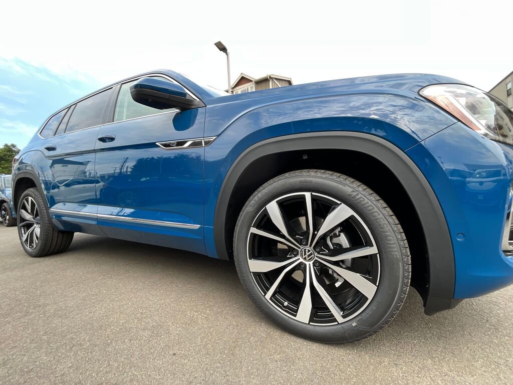New 2026 Volkswagen Atlas SEL Premium R-Line image 10