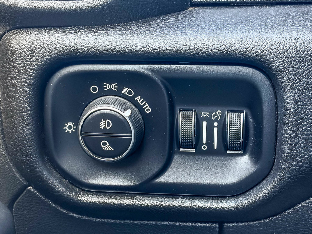 Used 2025 RAM 1500 Big Horn AWD/4WD image 55