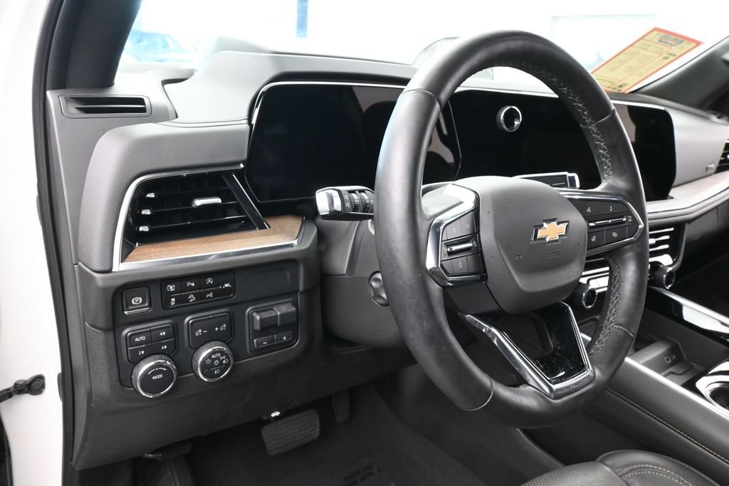 Used 2025 Chevrolet Tahoe High Country w/ Sun And Tow Package AWD/4WD image 15