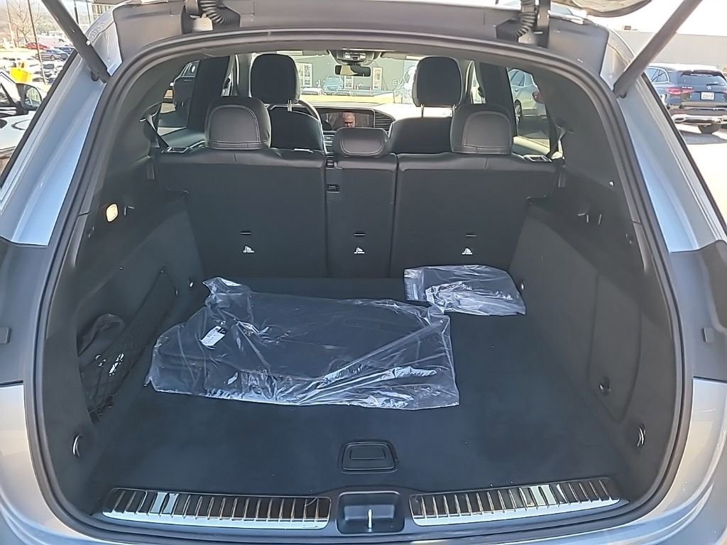 Used 2025 Mercedes-Benz GLE 350 4MATIC image 10