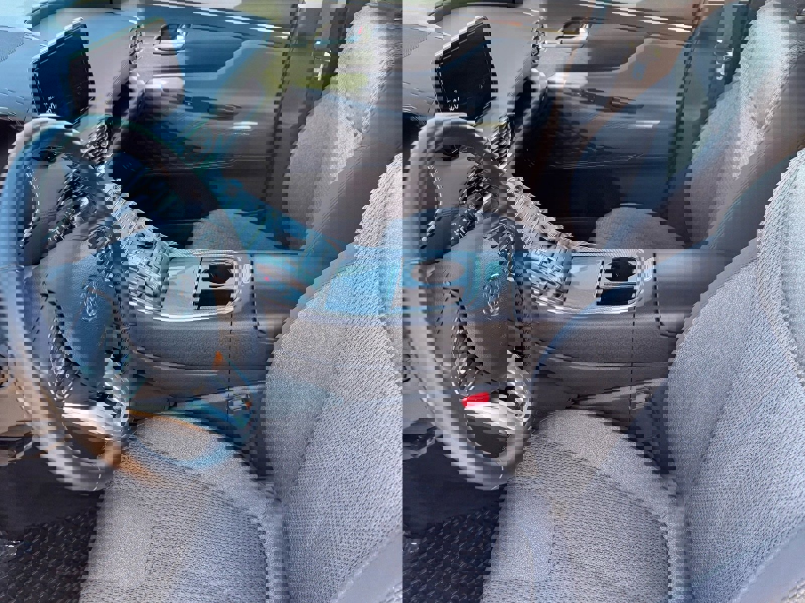 Used 2023 Hyundai Santa Fe SEL image 17