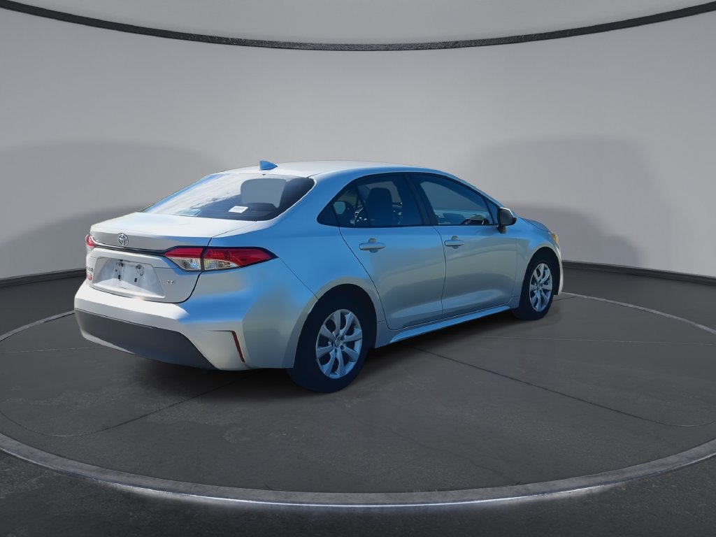 Used 2024 Toyota Corolla LE FWD image 8