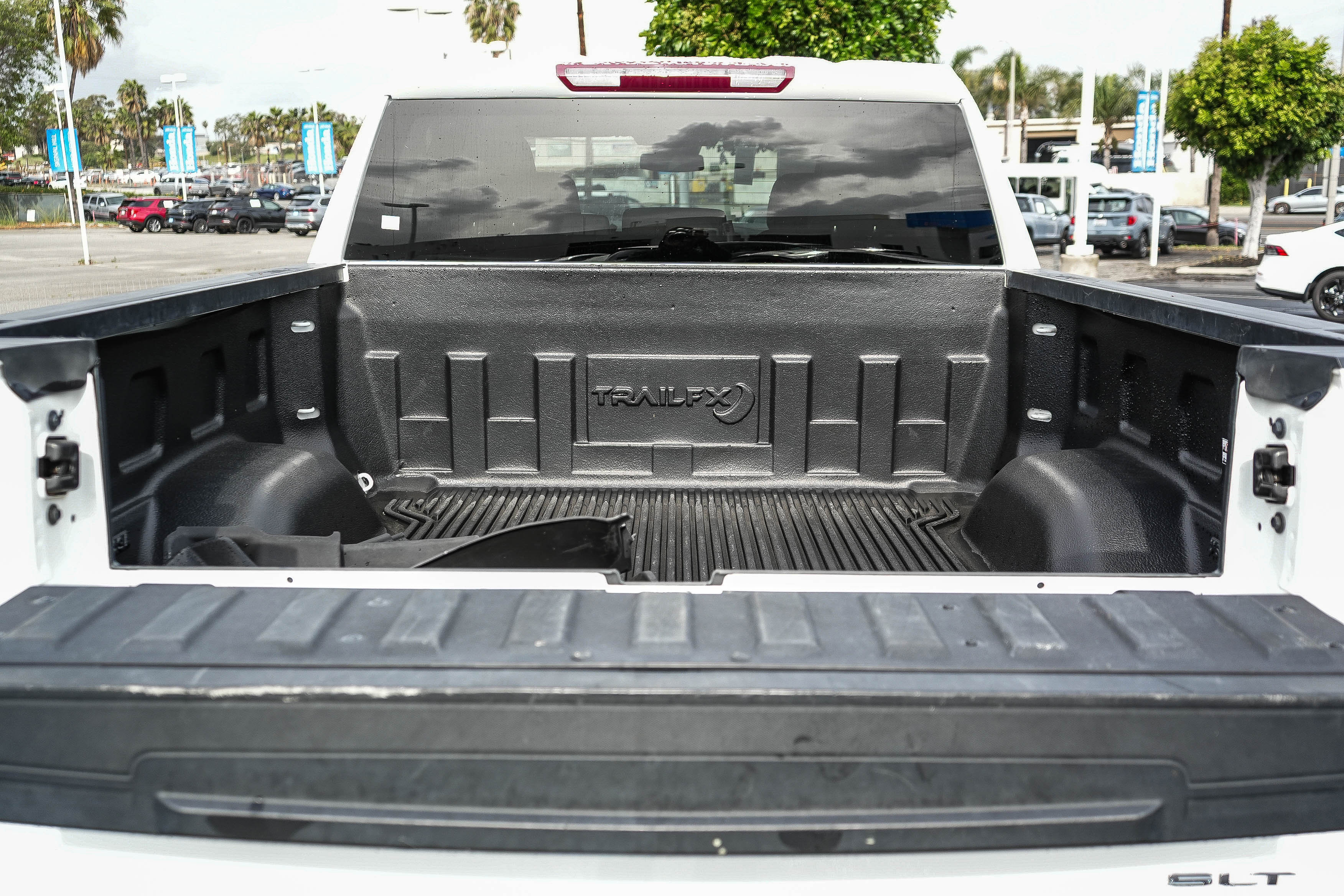 Used 2024 GMC Sierra 1500 SLT image 27