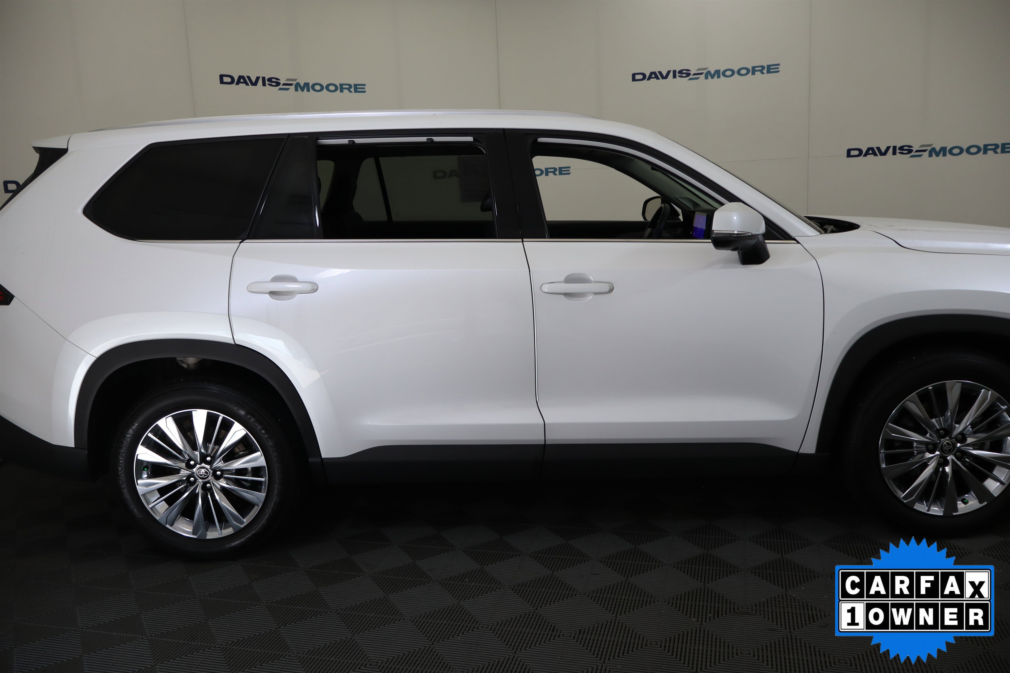 Used 2024 Toyota Grand Highlander Platinum image 5