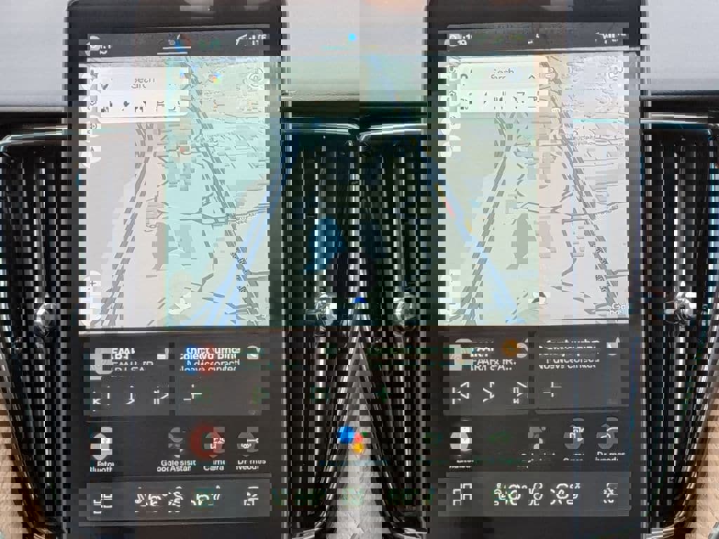 New 2026 Volvo XC60 T8 Core w/ Protection Package Premier image 8