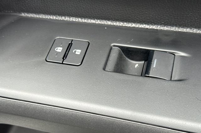 Used 2025 Toyota Tacoma SR5 image 22