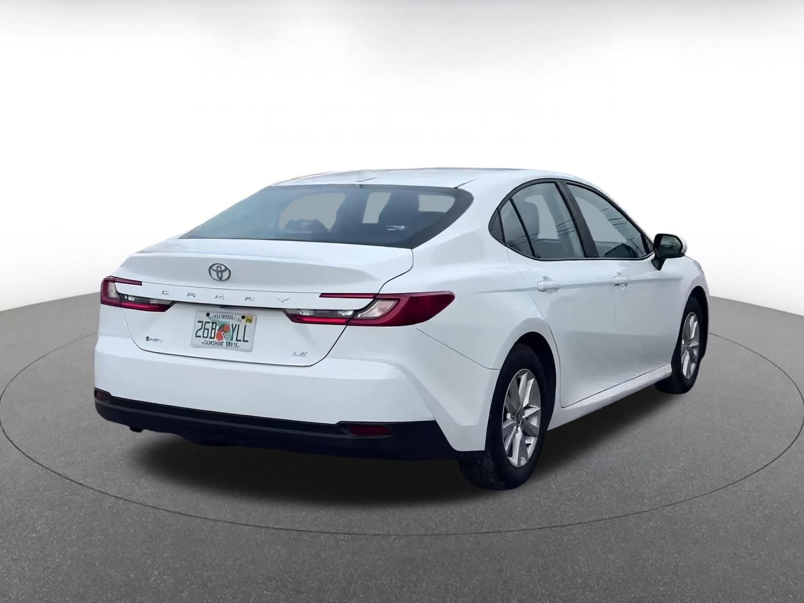 Used 2025 Toyota Camry LE image 15