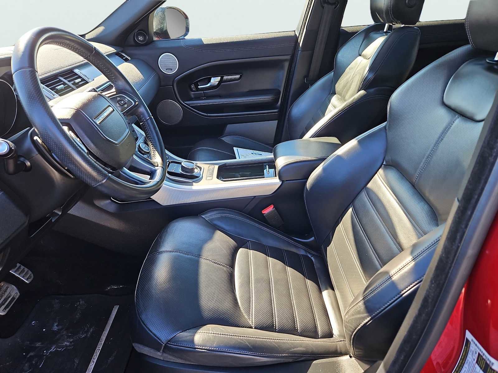 Used 2017 Land Rover Range Rover Evoque HSE Dynamic image 33