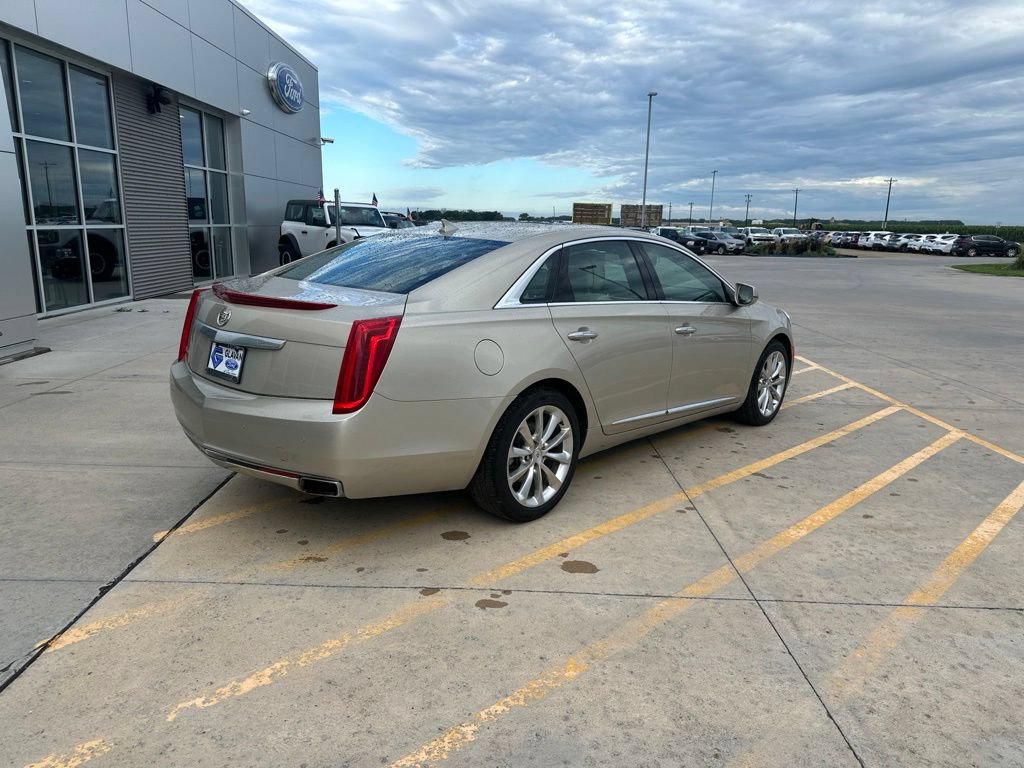 Used 2014 Cadillac XTS Luxury w/ Driver Awareness Package FWD image 7